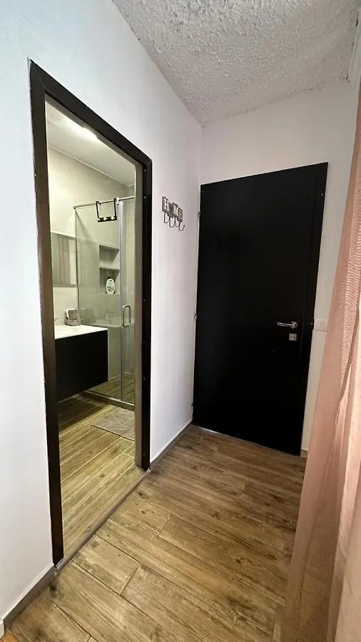 Host Elios Tirana Apartment